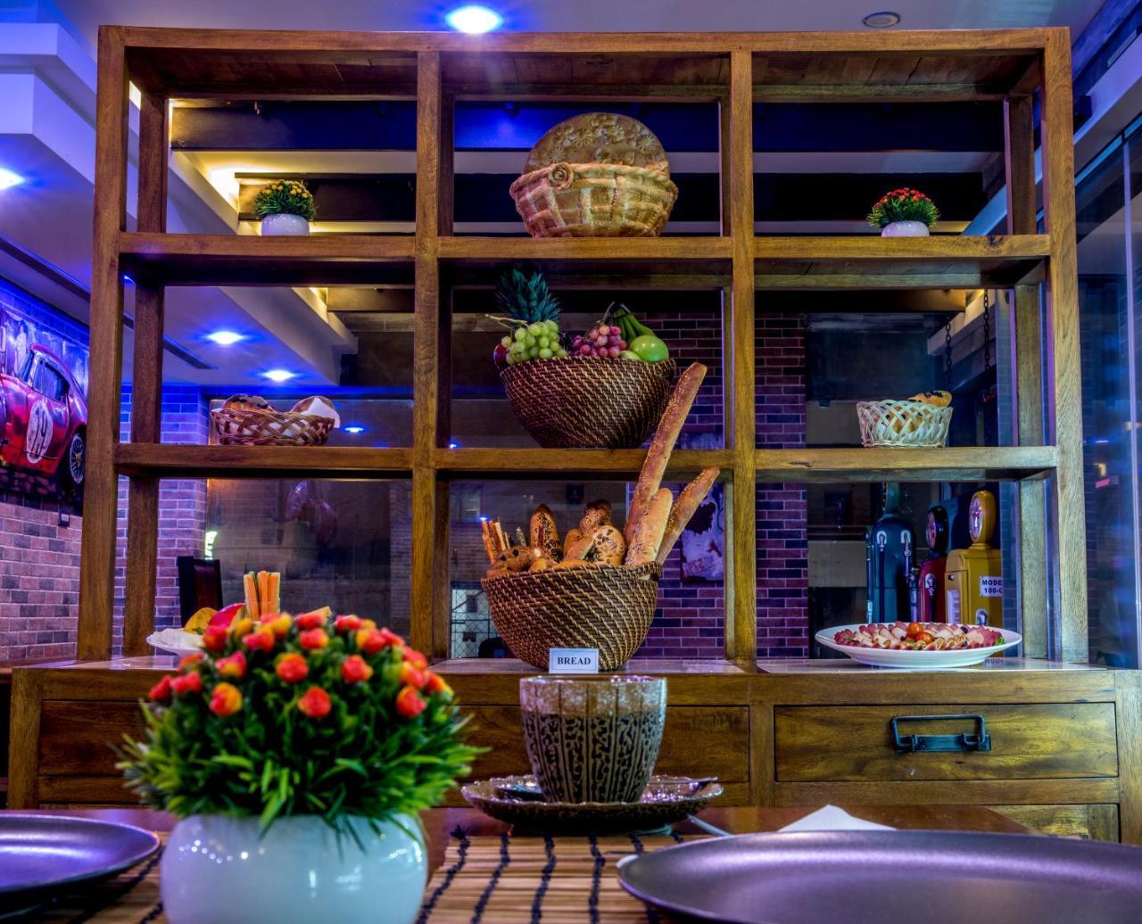 Flowery Holiday Suites 쿠웨이트 외부 사진